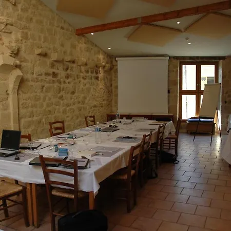 Les Feuilles D'acanthe Hotel Saint-Macaire