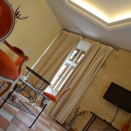Hotel Les Feuilles D'acanthe Saint-Macaire